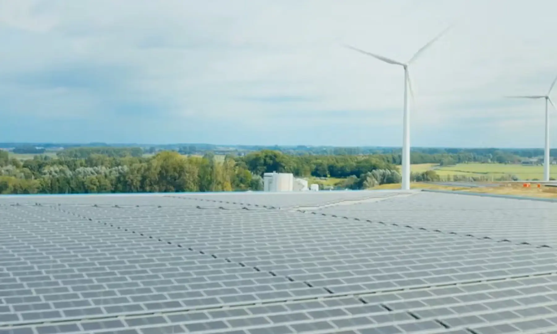 Processing 500,000 Parcels per day with the power of sun and wind: bol x Eneco