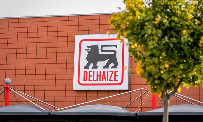 Delhaize announces its intention to transform all 128 of its integrated Belgian supermarkets into independent affiliated Delhaize stores
